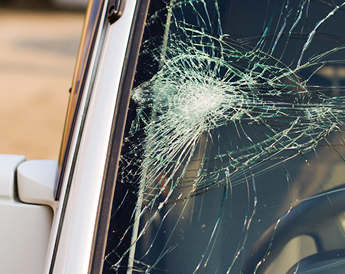 Broken Windshield in Anoka County, MN